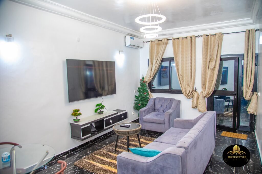 Appartement meublé studio haut standing Efoulan